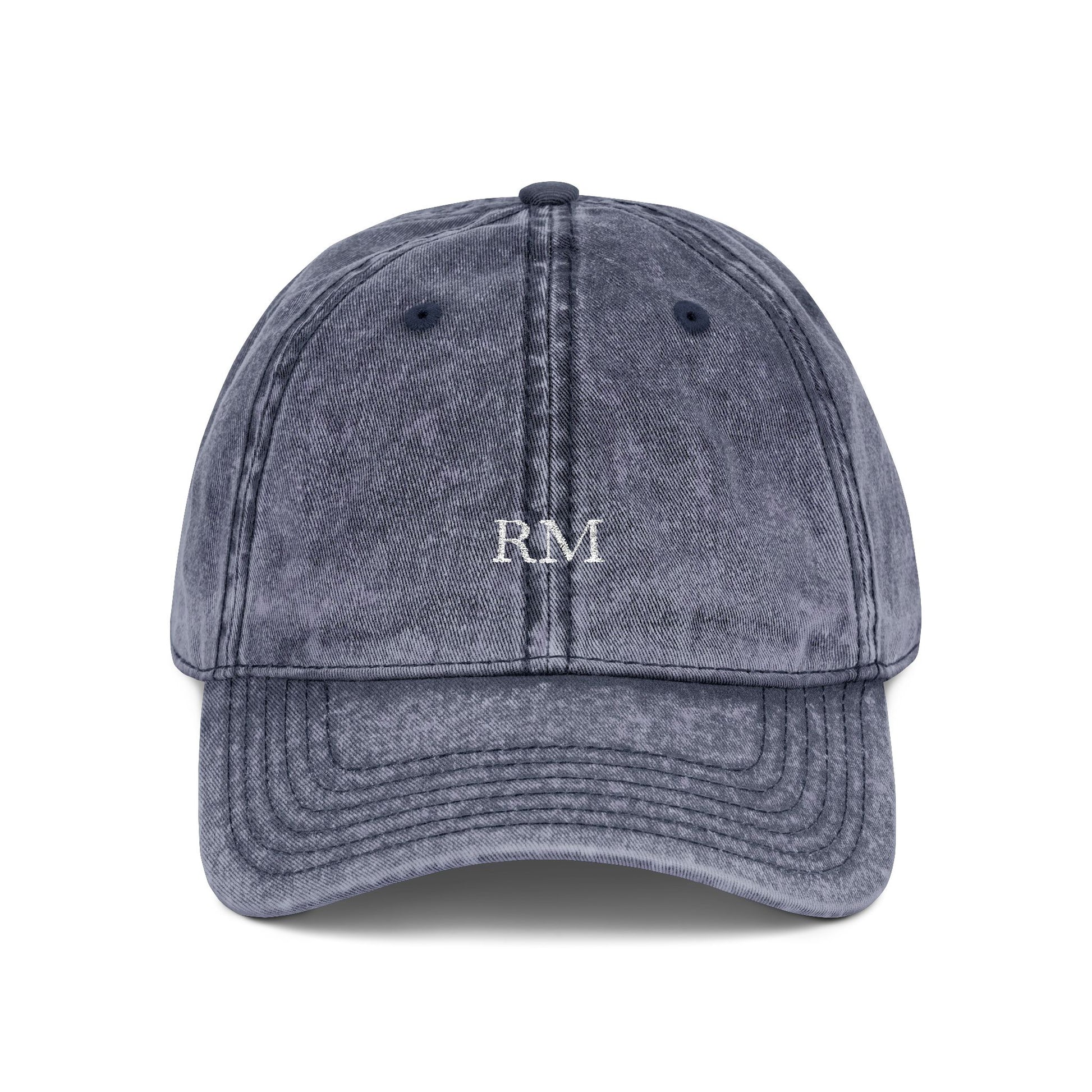 Personalized vintage cap for men in navy cotton twill with custom embroidery